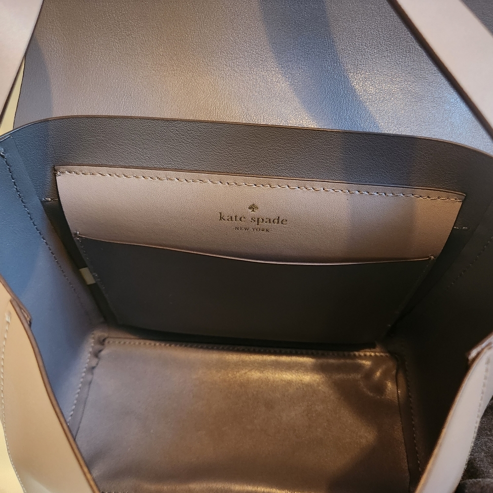 NWOT Kate Spade Putnam Drive Madie Smooth Grey Lavender Leather Crossbody Bag - Picture 6 of 16